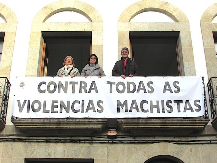 pancarta_muller_guarda muller_guarda