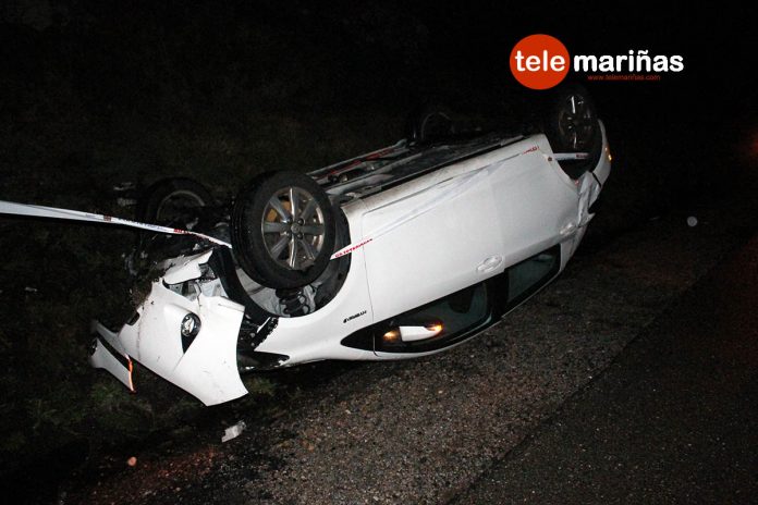 Un conductor sale por su propio pie tras volcar su vehículo en Cabo Silleiro