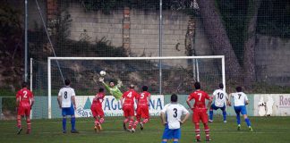 El Gondomar gana al Atios desde el punto de penalti
