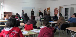 Curso preparatorio de adultos para obtener el título de la ESO en A Guarda