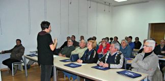 Sesenta personas inician el curso de manipulador de productos fitosanitarios en el Centro Antena de Nigrán