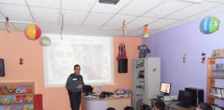 La Guardia Civil imparte una charla sobre acoso escolar y riesgos de Internet en el CEIP de Belesar