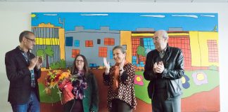 Una obra de la artista Lourdes Alonso, del Centro Juan María, se exhibe en Porto do Molle