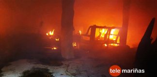 Un incendio destruye gran parte de una casa deshabitada en Gondomar