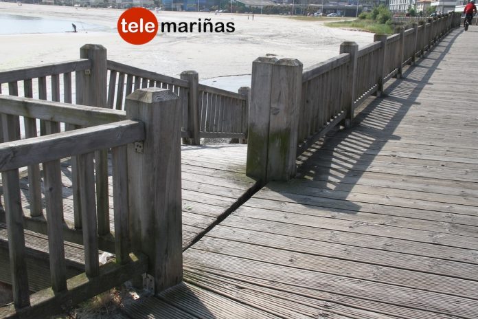 Rescatan a una niña tras colarse en el paseo marítimo de Baiona