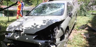 Un conductor se queda dormido y sufre un accidente en Gondomar