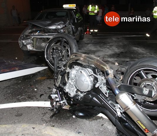Dos heridos en un choque frontal entre un coche y una moto en Tomiño