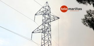 Un cable de alta tensión causa un incendio forestal en Ribadelouro