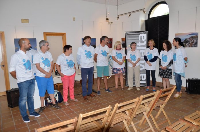 stop_accidentes_la_vuelta_oia_aguarda Presentan la iniciativa ‘Camisetas Solidarias La Vuelta 2016’ en el Centro Cultural de A Guarda
