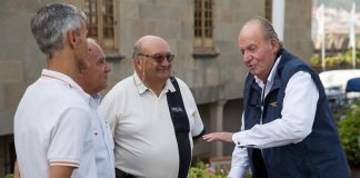 Su majestad el Rey Juan Carlos I llega a Baiona para participar en el Trofeo Príncipe de Asturias