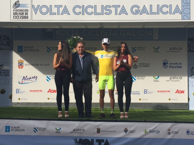 Samuel Blanco mantiene el liderato a falta de una etapa de la Volta a Galicia que se disputará en O Porriño