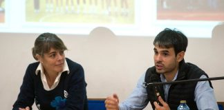 El ex céltico Borja Oubiña explica a los alumnos de Tomiño los pros y los contras del mundo profesional del deporte