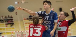 El Bera Bera refuerza su liderato ganando al Mecalia Atlético Guardés en San Sebastián