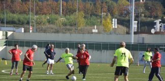 Personas mayores de 55 años disfrutan del deporte en Tomiño