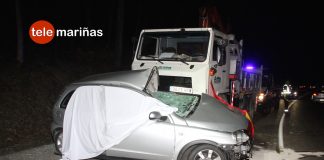 Una conductora de un turismo muere al chocar con un camión en O Porriño