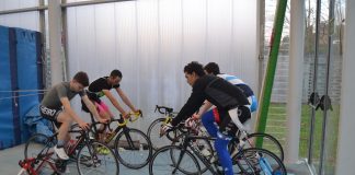 El Club Ciclista Rías Baixas de Nigrán empieza a rodar en el campus de la Universidad de Vigo