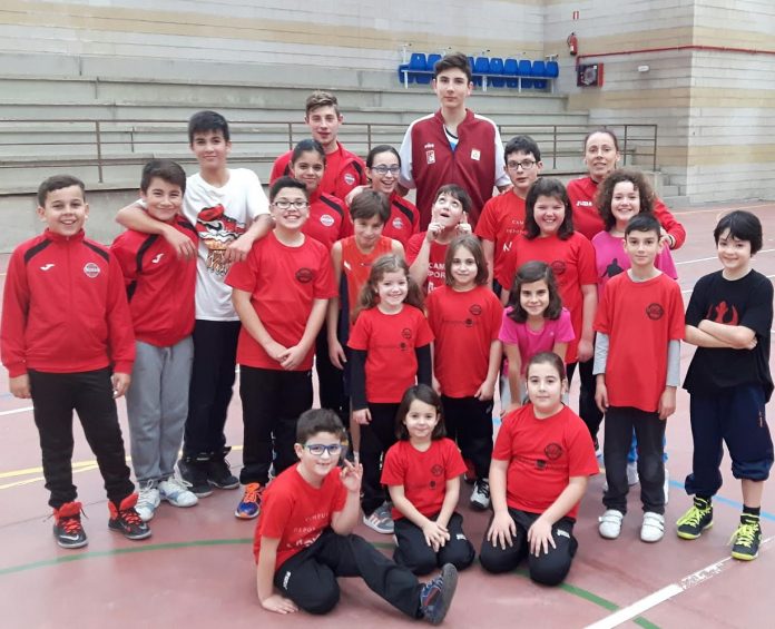 victor-villadoniga-nigran-2017 Víctor Villadóniga visita a su equipo de formación, el Club Baloncesto Nigrán