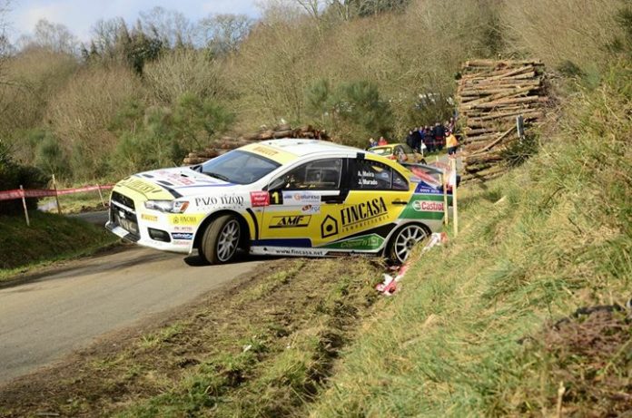 Dos 'trompos' alejan al piloto de Vincios del podio en el Rally de A Coruña