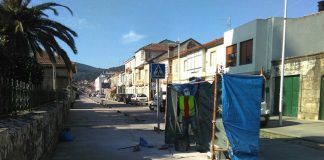 El Concello de Baiona cambia los bolardos de Sabarís por jardineras