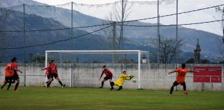 El Tomiño saca un punto milagroso ante el Racing Castrelos