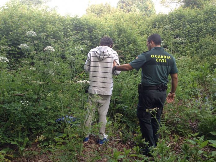 Detienen a un vecino de Nigrán por presunto autor de varios robos en el mismo edificio donde reside
