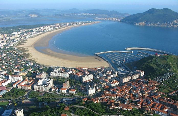 Baiona organiza un viaje a Laredo