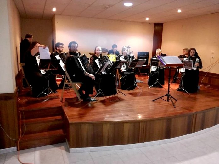 El grupo de acordeones Mascarenhas ofrecerán un concierto en Nigrán