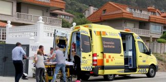 Un motorista herido tras colisionar con un turismo en As Mariñas