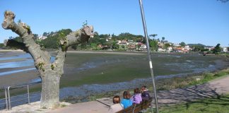 Nigrán instala nuevos bancos entre A Ramallosa y Panxón