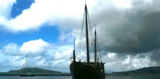 La Boa Esperança recala en Baiona