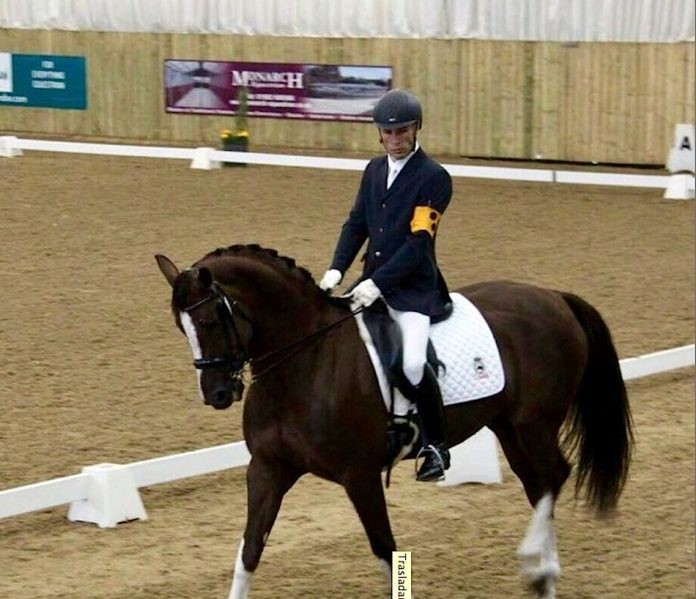 alejandro_nande_doma_clasica El nigranés Alejandro Nande tercero en el concurso internacional de doma clásica celebrado en Hartpury