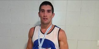 El goianés Charly López se proclama campeón gallego de boxeo