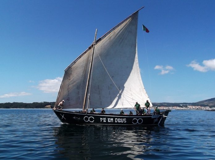 La embarcación “Fé em Deus”, afianza los lazos de amistad entre A Guarda y Póvoa de Varzim