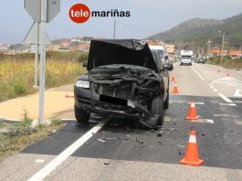 Aparatoso accidente de tráfico en Mougás sin heridos