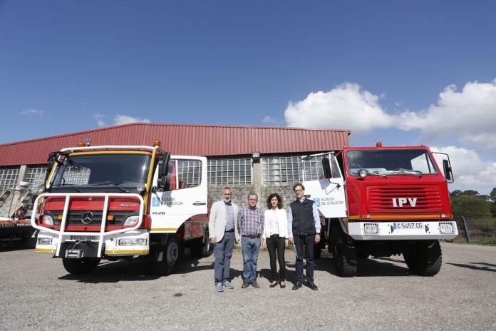 camion_motobomba_oia.jpg La Xunta entrega un vehículo contra incendios al Concello de Oia