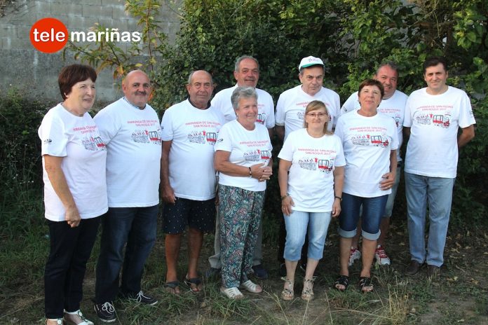 La parranda de San Pedro pone a la venta las camisetas del centenario