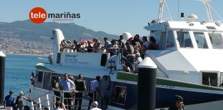 Pasajeros de una naviera a Cíes se amotinan a bordo de un barco en el puerto de Baiona