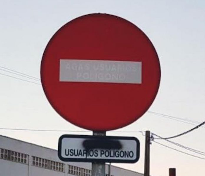 Borran el “excepto” de las señales bilingües de Gondomar