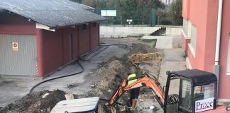 Gondomar inicia la remodelación del pabellón de deportes y conecta tres edificios municipales al saneamiento