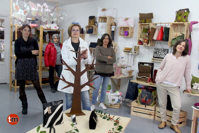 Siete artesanas de Mestura abren una tienda en Baiona