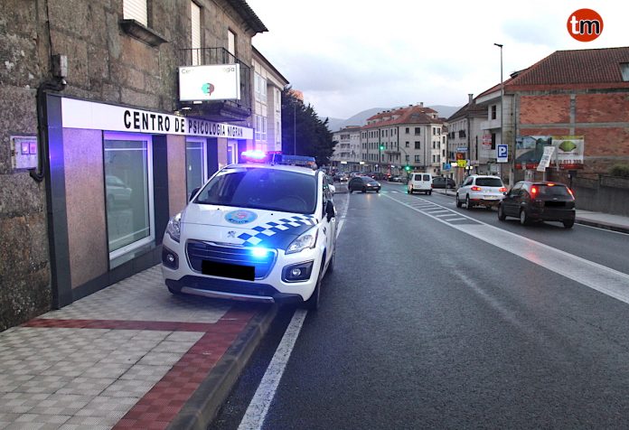 Buscan a la conductora que provocó un accidente en Nigrán con heridos y se dio a fuga