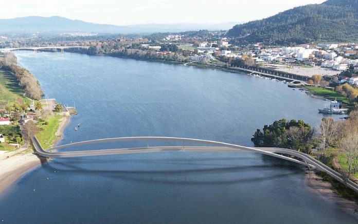 puente_peatonal_tomino