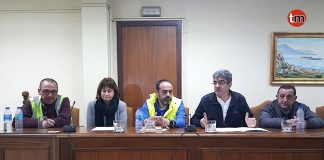 Instan a la Xunta a que medie en el conflicto de la fábrica de As Cachadas