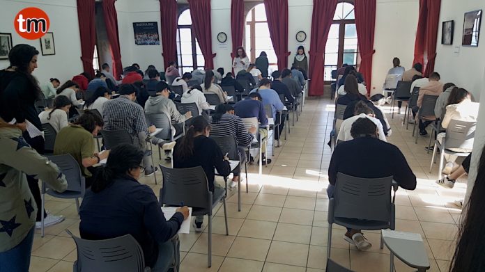 examen_ingles_baiona18 El centro examinador de referencia de lengua inglesa Royal Celtic Bay con sede en Baiona realiza los exámenes oficiales del Trinity College London