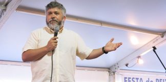 Arranca la XV Festa do Peixe Espada con un Marcos Pereiro entregado a las bondades de A Guarda