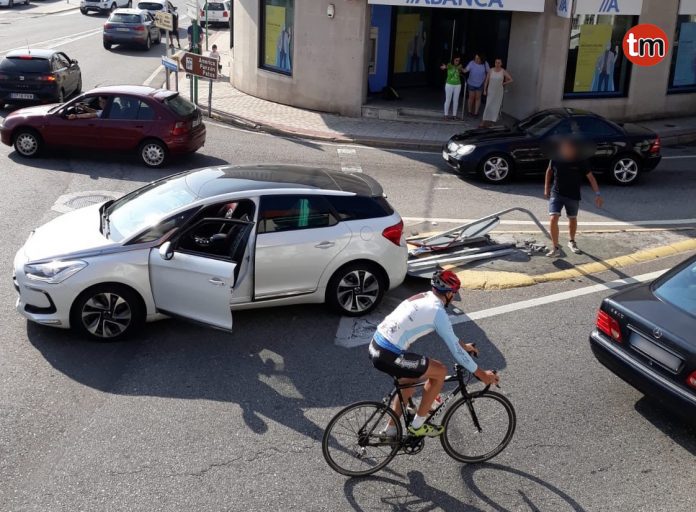 Vuelven a derribar las señales de A Ramallosa