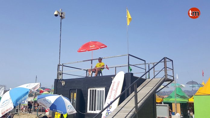 Playa América y Panxón, abiertas al público