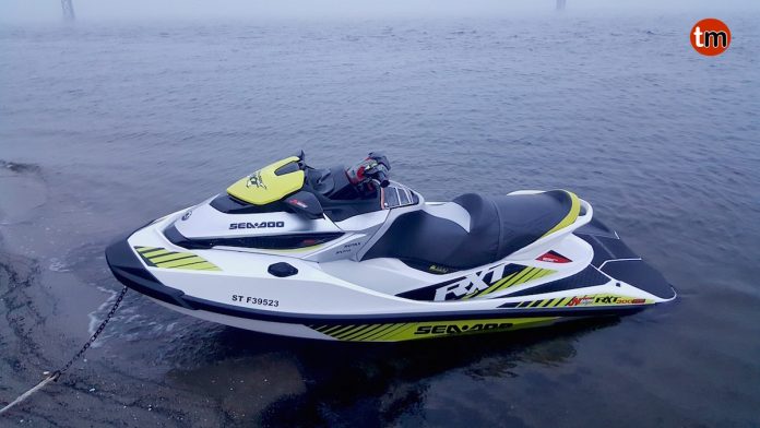 moto_ascuatica_rescate_mino Rescatan a cinco personas en la desembocadura del río Miño