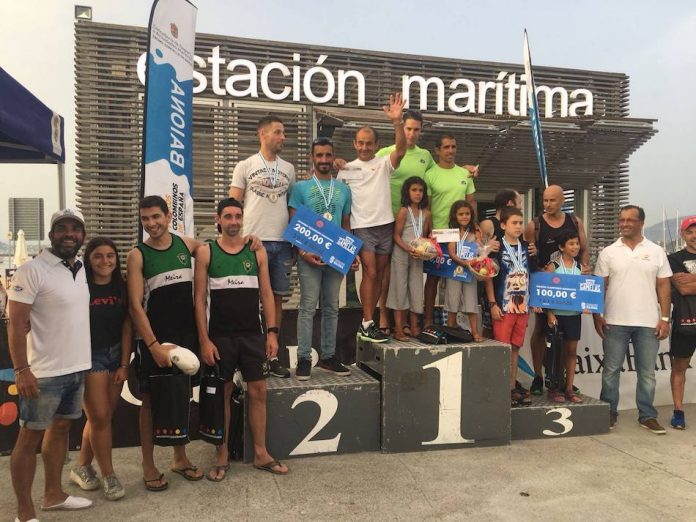 El calor no puede con la regata de Gamelas de las fiestas de la Anunciada