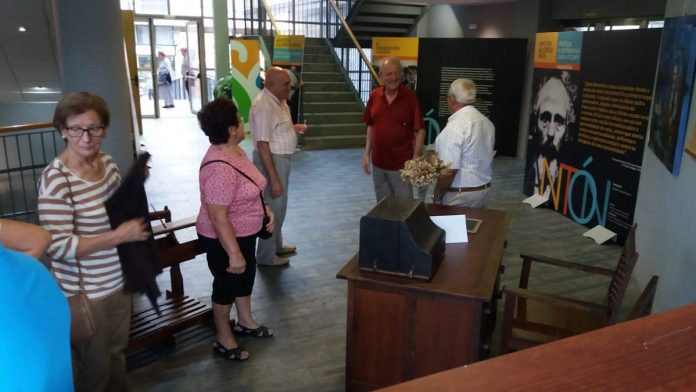 Salceda de Caselas acolle a mostra "Antón Alonso Ríos. Política e pedagoxía para un país”